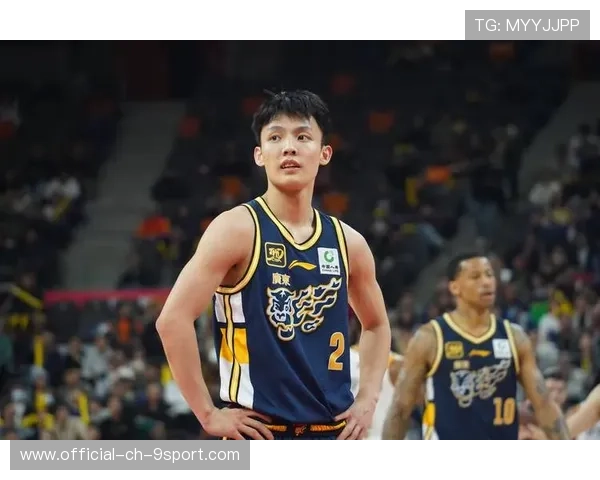 新赛季CBA42轮常规赛广东上海同组抢眼对决